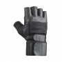 Fitness rukavice Spokey Guanta II Black sú vyrobené z vysoko kvalitného materiálu, ktorý zaručuje ochranu dlaní a zabraňuje preklzávaniu náradia počas cvičenia. Pre ochranu pred otlaky majú na vnútornej strane všité podušky z tenkej peny. Elastické sťahovanie zápästia, široké a pružné sťahovaním zápästia zabraňuje zraneniu. Vhodné pre cvičenie v posilňovniach aj pre fitness.